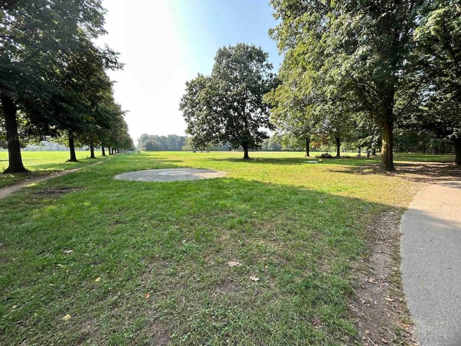 Oasi A Due Passi Dal Parco Nord Milano Apartment Бресо Екстериор снимка